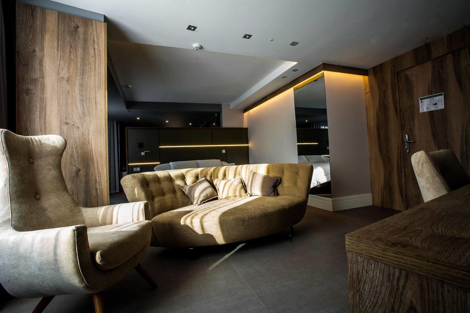 Hotel & Spa Ciudad De Binéfar Kültér fotó